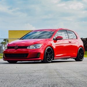 Meet your Posher, Damon